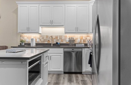 North Park Apartment | Work Here! King Bed, 400+ Mbps WiFi, BYU