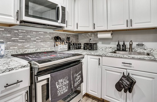 Baldwin Apartment | Work & Play in Baldwin! Cozy Apartment w/ Grill