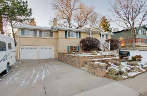 Lamar Heights Area Apartment | Work & Play Near Old Town Arvada: Pets Welcome!