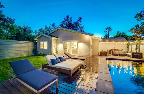North Central House | Work, Play, Stay At Home. Family Pool Home to Self Isolate.