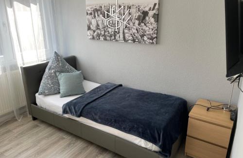 Albsiedlung Apartment | Work & Study Apartment