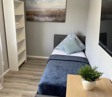 Albsiedlung Apartment | Work & Study Apartment