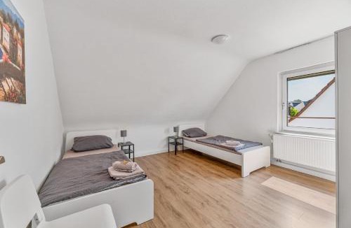 Oberboihingen Apartment | Worker Apartments Oberboihingen near Stuttgart, Autobahn A8, Parking, Wifi, Smart TV