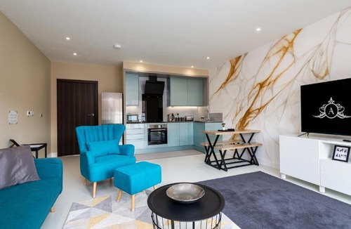 Gillingham Apartment | Working in Medway Stay with top rated hosts - Apartment 4
