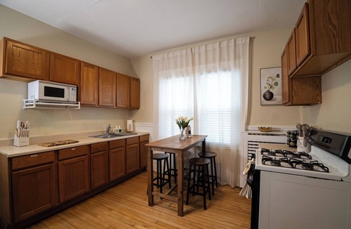 Milwaukee House | Workspace + Fireplace + Coffee Bar + Sleeps 12