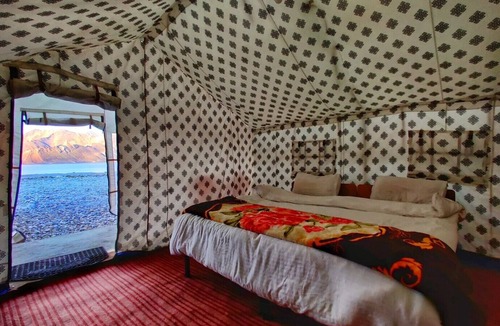 Spangmik Hotel | World Attic Camp