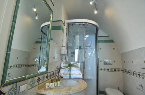 Pogerola Bed & Breakfast | World Center