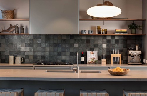 Queenstown City Centre House | World class, new, stunning views & fitout