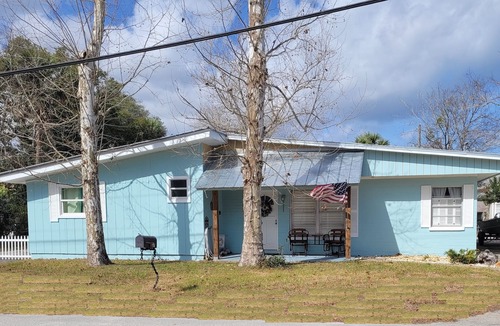 Edgewater House | World Class Snook/Redfish/Trout fishing on the Indian River at "The Fish Camp"