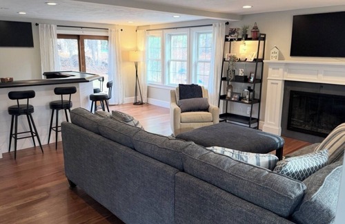 Foxboro Bed & Breakfast | World Cup 1-bedroom available in Luxurious Foxborough Home
