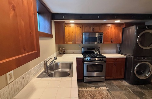 Covington Apartment | World Cup Base. Lakefront Home with Sweeping Mountain Views