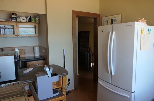 Seabeck House | World Cup? Beachfront suite, 0.5 hr + ferry ride to Seattle.