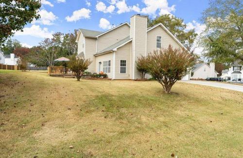 Belmont House | World Cup Work Base -Large Home with OFFICE- Sleeps 8