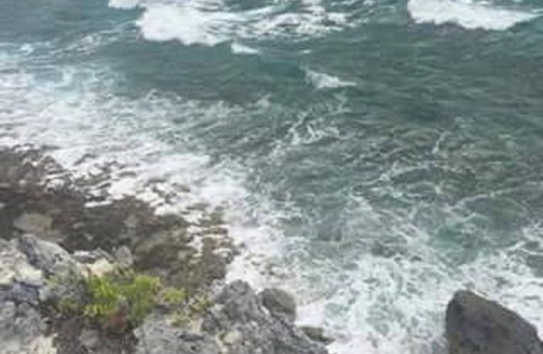 Deadmans Cay House | World's deepest OCEAN BLUE HOLE/PLANTATION RUIN HISTORY/TRANQUILITY/BONE FISHING