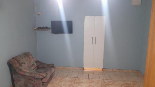 Windhoek West House | Worth BnB