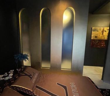 La Spezia Historic Centre Apartment | Wow Apartment mega Jacuzzi overlooking the sea in the city center