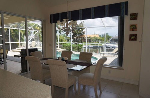 Punta Gorda House | WOW! Beautiful Punta Gorda Isles home: just a short drive to shops/restaurants.