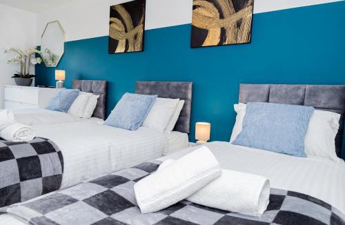 Earley House | Wow BooK ME 9 beds 25 Baths CONTRACTORS,FAMILY!