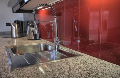 Los Mojones Villa | Wow! Contempory Rustic,2 Bed, H/pool, WIFI, H/tub, jacuzzi Sheer Luxury