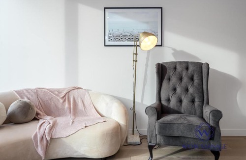 Port Melbourne Apartment | WOW Self-Contained Apartment on Tarver