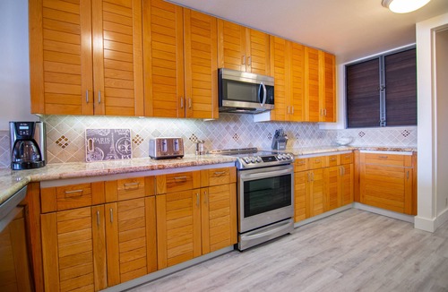 Kahana Condo | WOW! THIS IS MAUI 2bdr2bth condo 50ft to ocean, best views HUGE 1680sf, AC