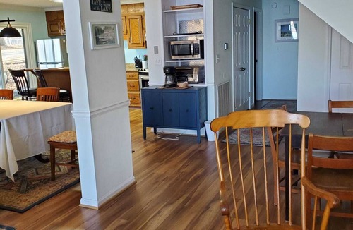 Eatonton House | WOW views@Lake Oconee! Dock! Firepit! Hot-tub! PetsOK! Labor Day available!