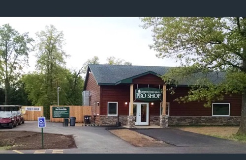 Garrison Cabin | Wrap yourself around the heart of Garrison, Minnesota!