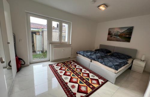 Neureut Nordlicher Teil Apartment | Wunderschöne Unterkunft mit Terrasse - 24h7t Checkin