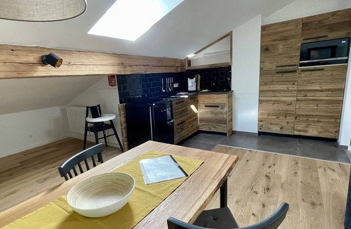 Marquartstein Apartment | Wundervolle Dachgeschosswohnung mit Balkon und Blick ins Grüne