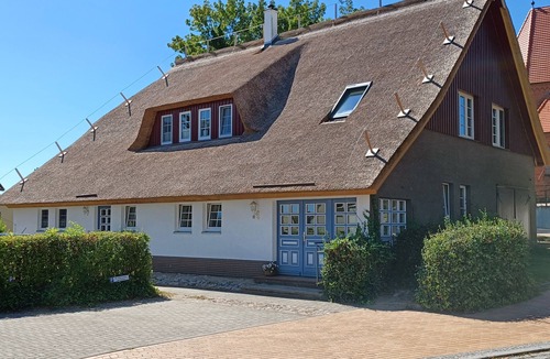 Ostseebad Wustrow Cottage | Wustrow Parish Barn