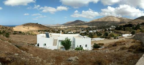 Paros House | Wuthering Heights Country House