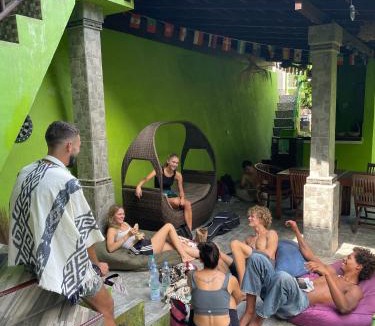 Sayan Hostel | WW Backpackers