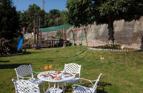 Kotagiri Villa | Wyncroft Bed and Breakfast, Heritage Bungalow at Kotagiri
