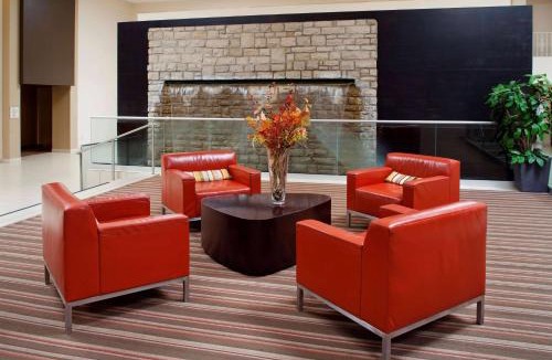 Crosswoods Hotel | Wyndham Columbus