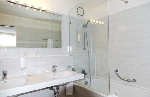 Gross Buchholz Hotel | Wyndham Hannover Atrium