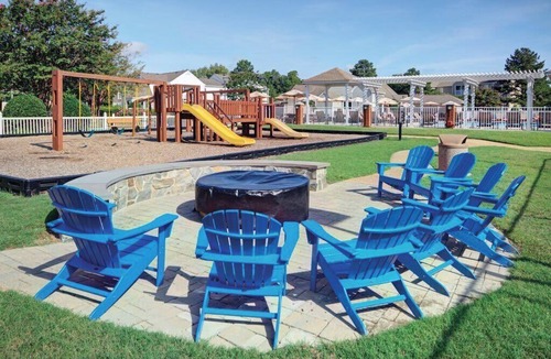 Williamsburg Condo | Wyndham Kingsgate | Two 3BR Suites Sleeps 20!