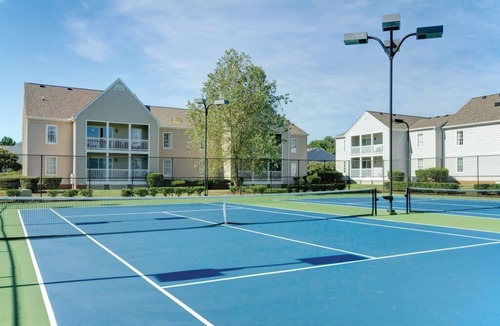 Williamsburg Condo | Wyndham Kingsgate | Two 3BR Suites Sleeps 20!