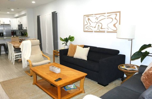 Liberty City House | Wynwood | New home UP TO 11 Guests | BEST Location