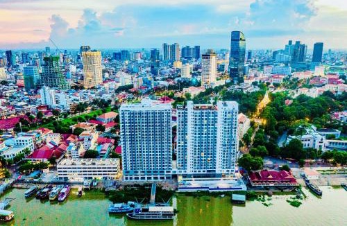Daun Penh Hotel | X One Hotel