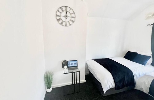 Watford Town Centre Apartment | xcusive properties ltd