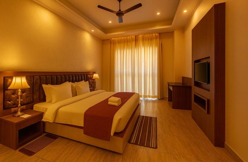 Barsar Hotel | Xenious Opulent Hamirpur