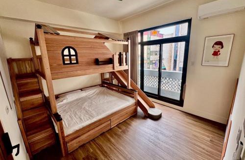 West District Hotel | Xiang Jia Stay