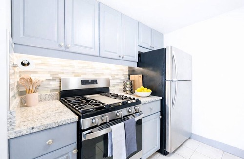 Downtown Hartford Apartment | XL Center Downtown Condo w/Onsite Parking and Gym