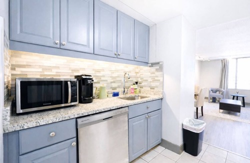 Downtown Hartford Apartment | XL Center Downtown Condo w/Onsite Parking and Gym
