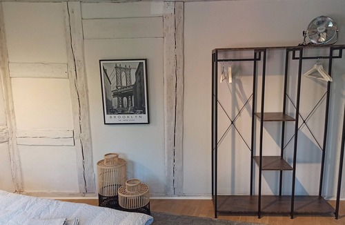 Schwabach Apartment | Xzllenz auf 100qm #modern#balkon#fachwerk#netflix