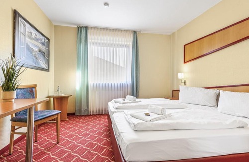 Oberasbach Hotel | XZLLENZ light, Parken, 24h digitaler Check In und Zugang