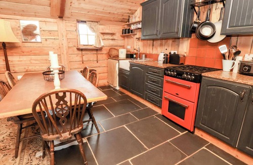 Pontfadog Cottage | Y Caban