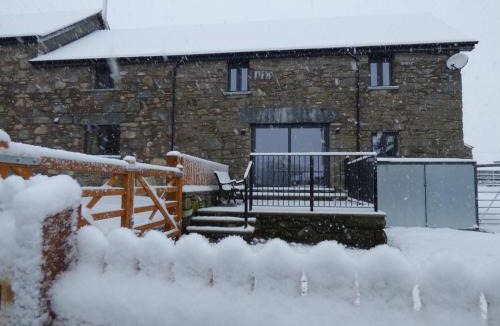 Cwmtirmynach House | Y Stabl