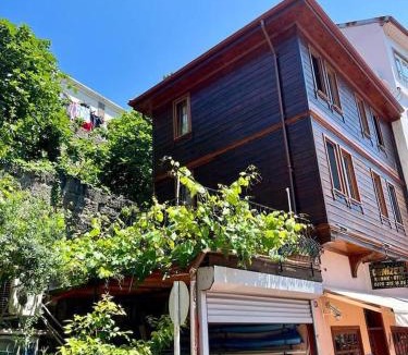 Amasra House | Yaşar Marin Denizer Pansiyon