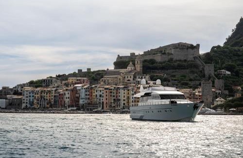 Ortonovo Boat Rental | Yacht Dreams Experience